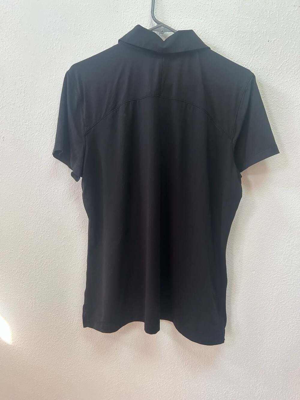 Lululemon Women's Black Short Sleeve Polo Shirt - Picture 4 of 5